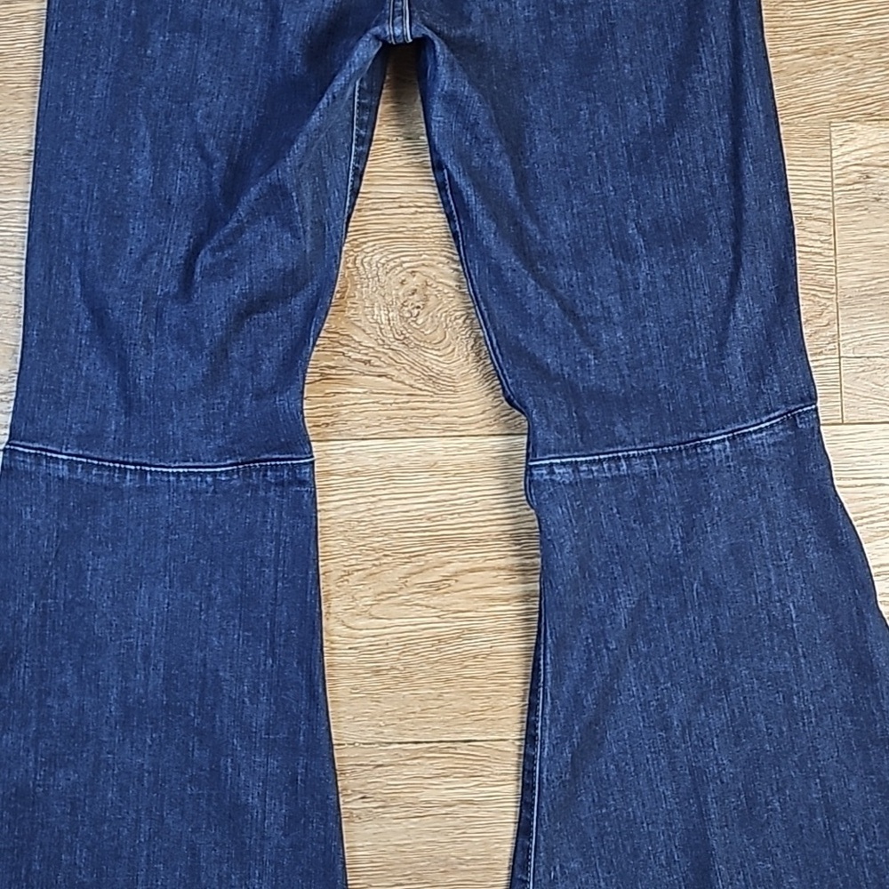 Judy Blue High Rise Super Flare Leg Raw Hem Dark Wash Stretch Denim Jean - Picture 8 of 16